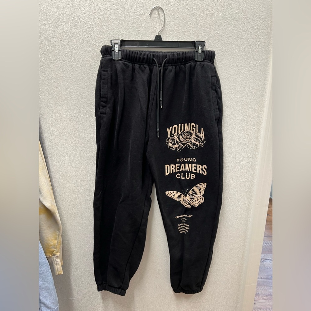 Young LA sweats